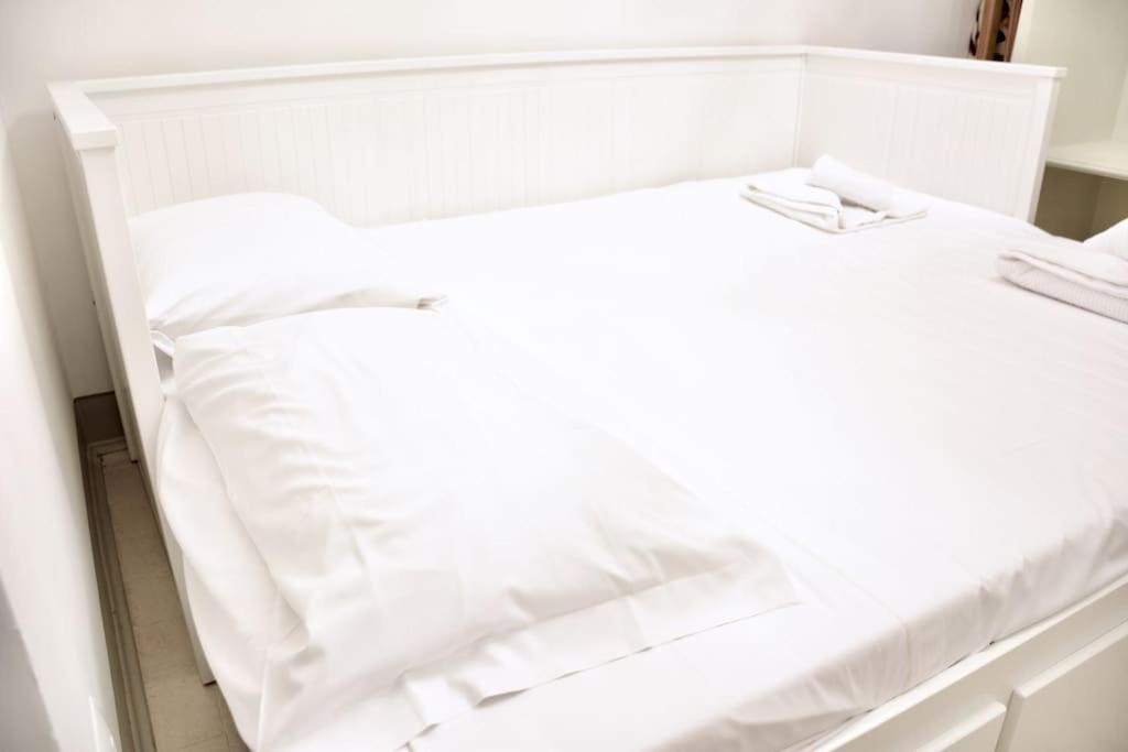 Belle Donne Historical Apartment - City Center Firenze Bagian luar foto